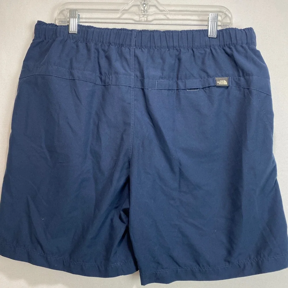 The North Face Belted Hiking Shorts Mens M Navy Blue Polyester Utility Trekking